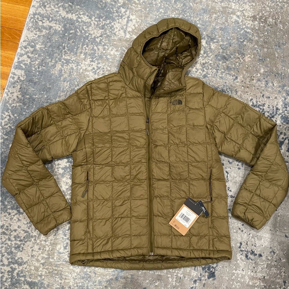 The North Face Thermoball 2.0 eco hoody Med. Slim fit, Military Olive